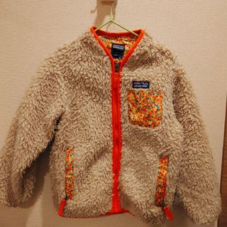 パタゴニア(patagonia)のパタゴニア　ジャケット　レトロ　5T　花柄　キッズ(ジャケット/上着)