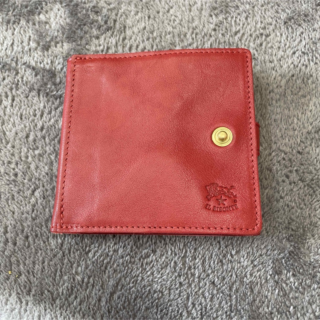 IL BISONTE(イルビゾンテ)のイルビゾンテ　二つ折り　レッド　赤 レディースのファッション小物(財布)の商品写真