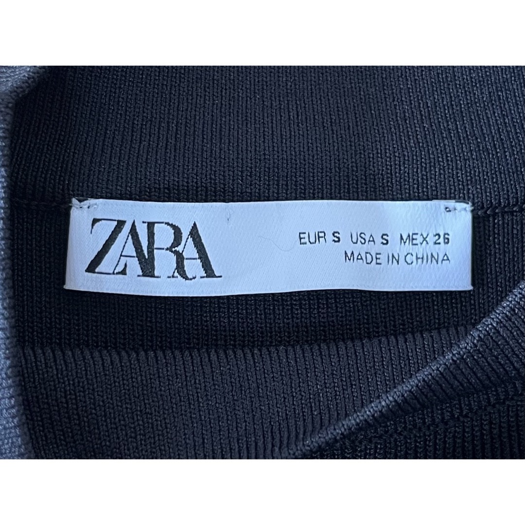 ZARA(ザラ)の【新品・未使用】ZARA  ニット ミニワンピース レディースのワンピース(ミニワンピース)の商品写真