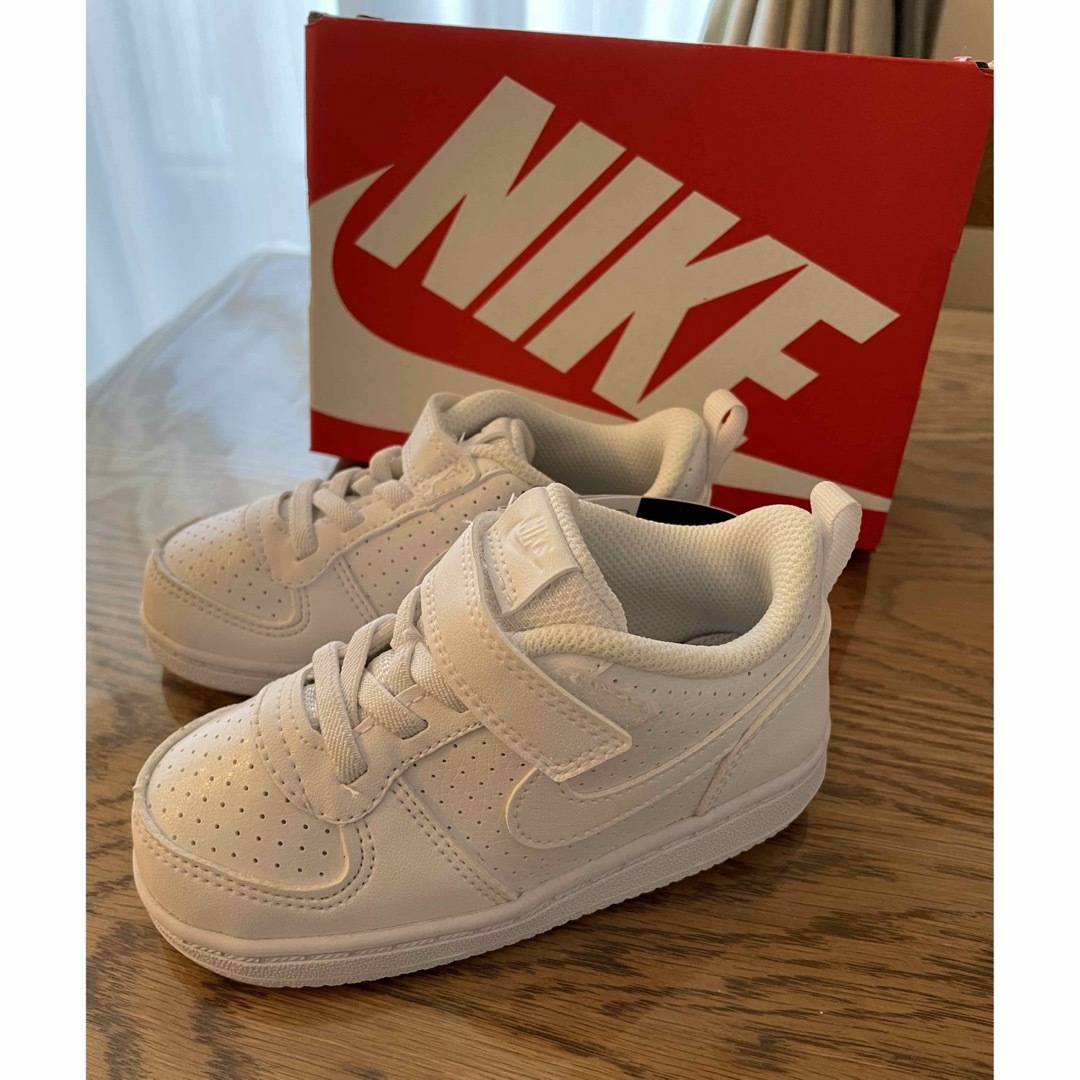 NIKE(ナイキ)のあゆ様専用新品未使用⭐︎NIKE ベビー シューズ スニーカー14cm ホワイト キッズ/ベビー/マタニティのベビー靴/シューズ(~14cm)(スニーカー)の商品写真