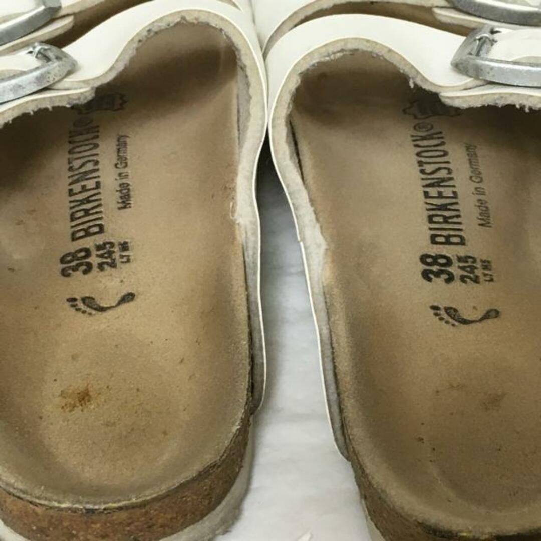 BIRKENSTOCK(ビルケンシュトック)のビルケンシュトック サンダル 38 - 白 レディースの靴/シューズ(サンダル)の商品写真