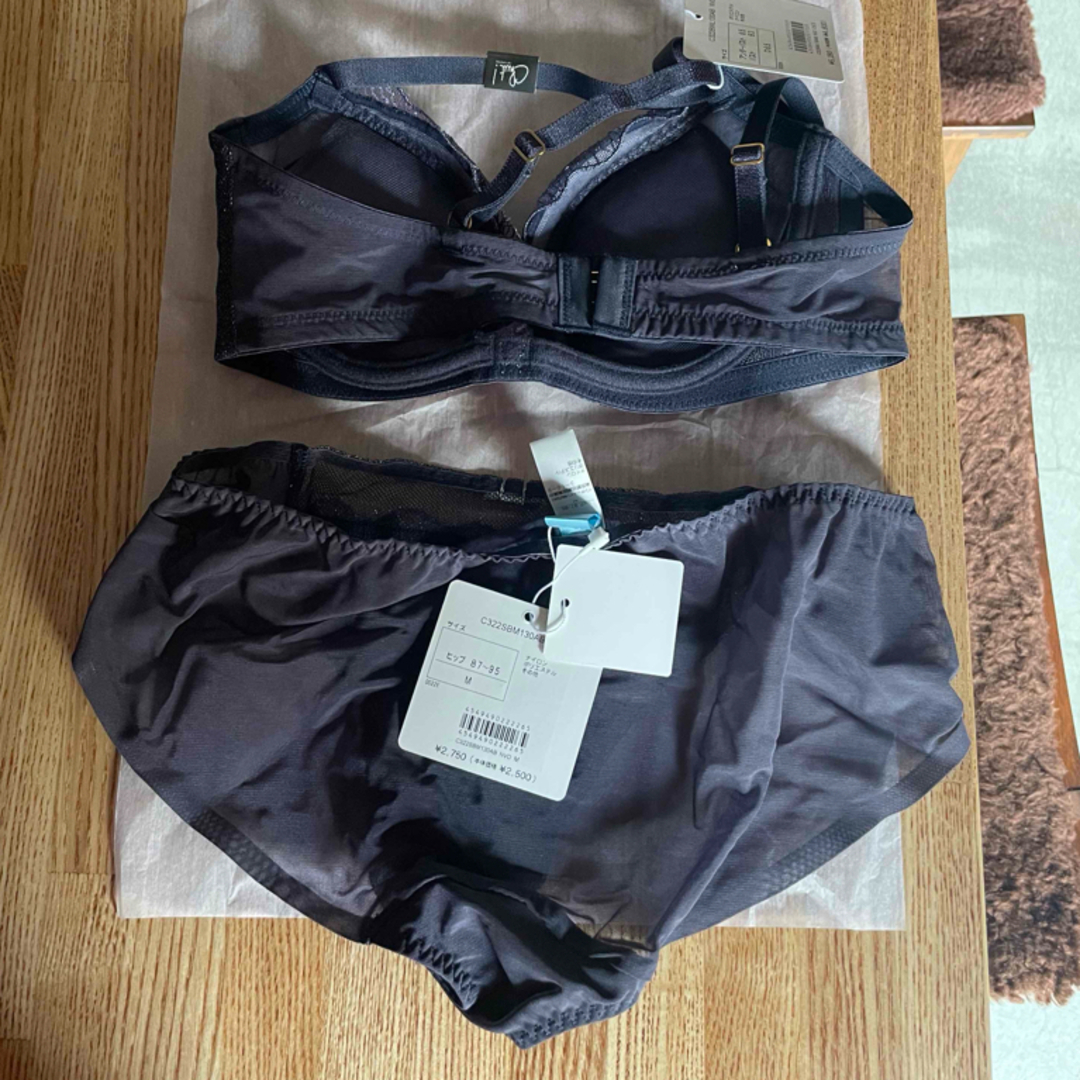 Chut! INTIMATES(シュットインティメイツ)のChut! INTIMATESブラD65&ショーツM レディースの下着/アンダーウェア(ブラ&ショーツセット)の商品写真