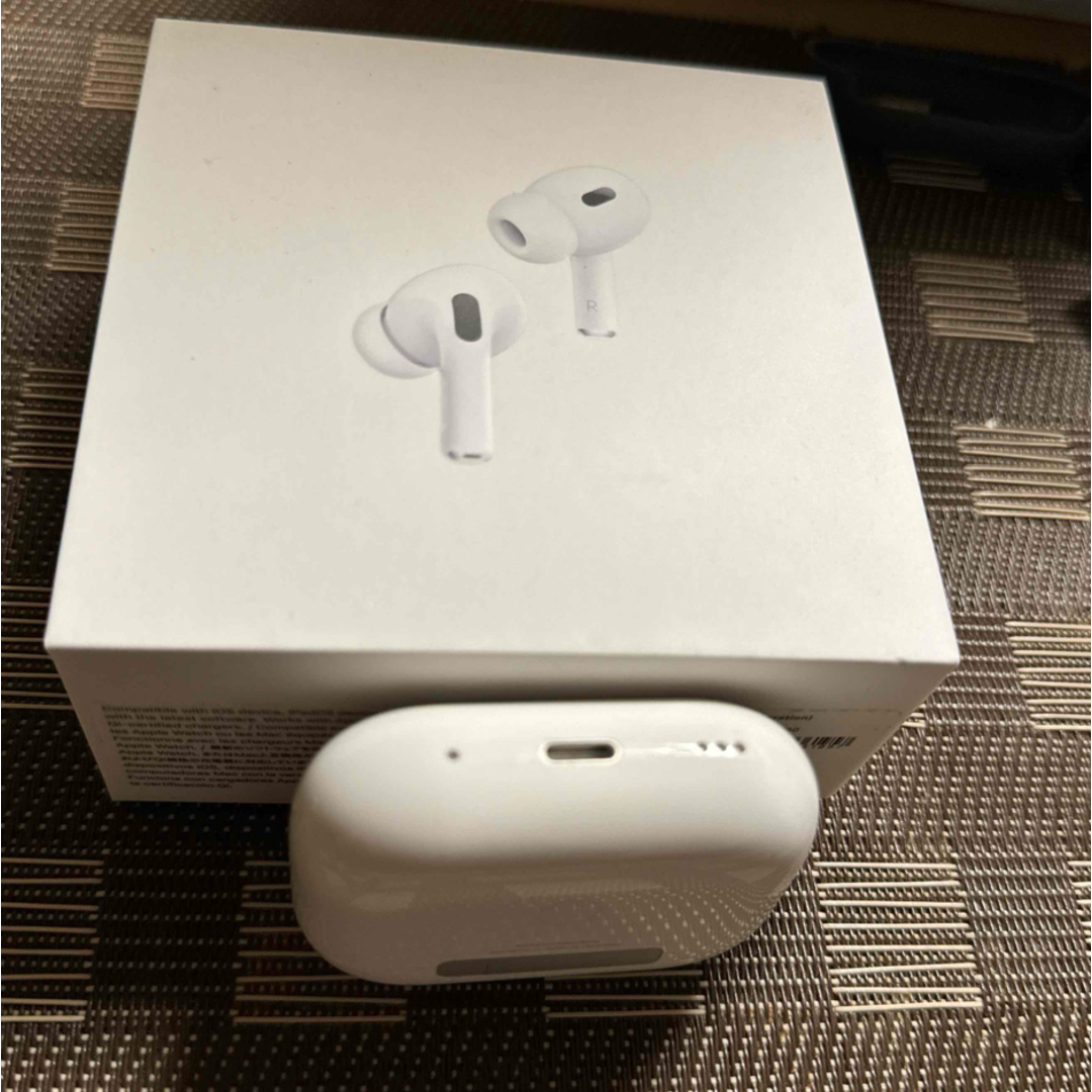 Apple AirPods Pro（第2世代）Lightning