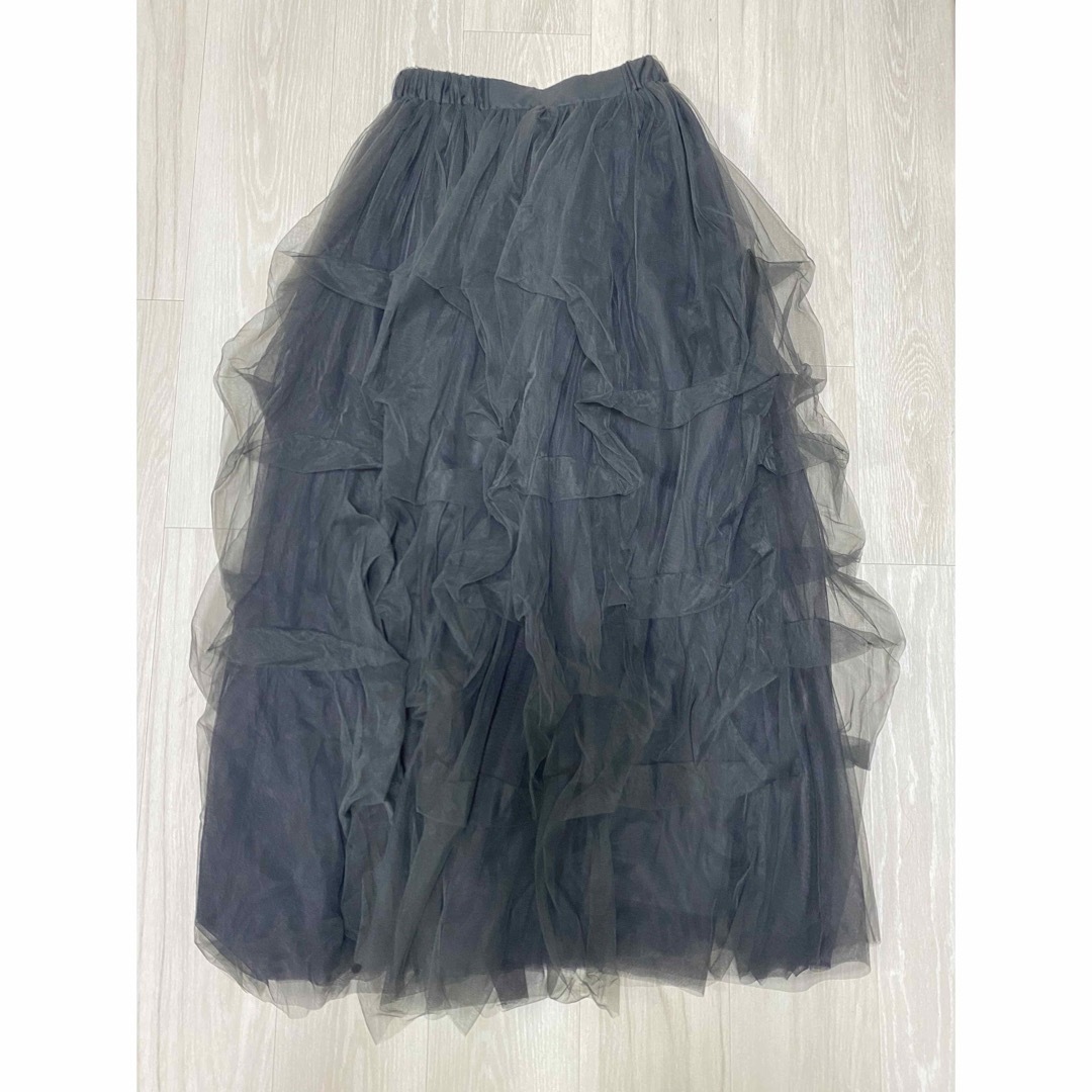 SNIDEL(スナイデル)のトレンドmoussy マウジーVOLUME TULLE ロングスカート　チュール レディースのスカート(ロングスカート)の商品写真