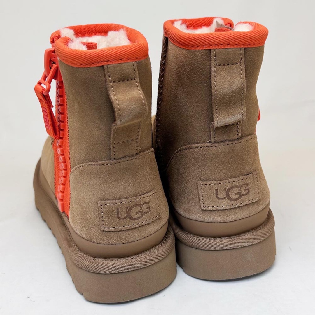 UGG - 新品 アグ ブーツ クラシック ミニ ジッパー チェスナット 22.0