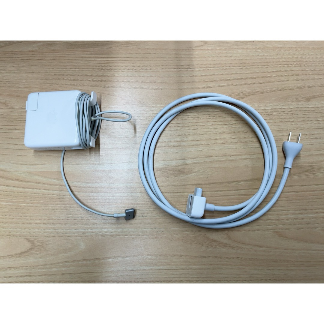 Mac (Apple)(マック)のUNO様専用　Apple Magsafe Adapter A1424 中古 スマホ/家電/カメラのPC/タブレット(PC周辺機器)の商品写真