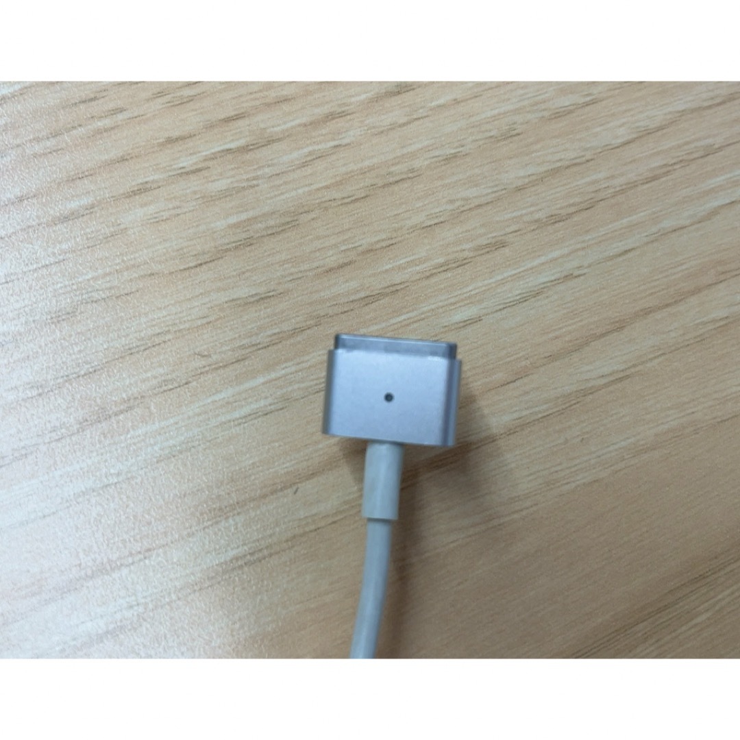 Mac (Apple)(マック)のUNO様専用　Apple Magsafe Adapter A1424 中古 スマホ/家電/カメラのPC/タブレット(PC周辺機器)の商品写真