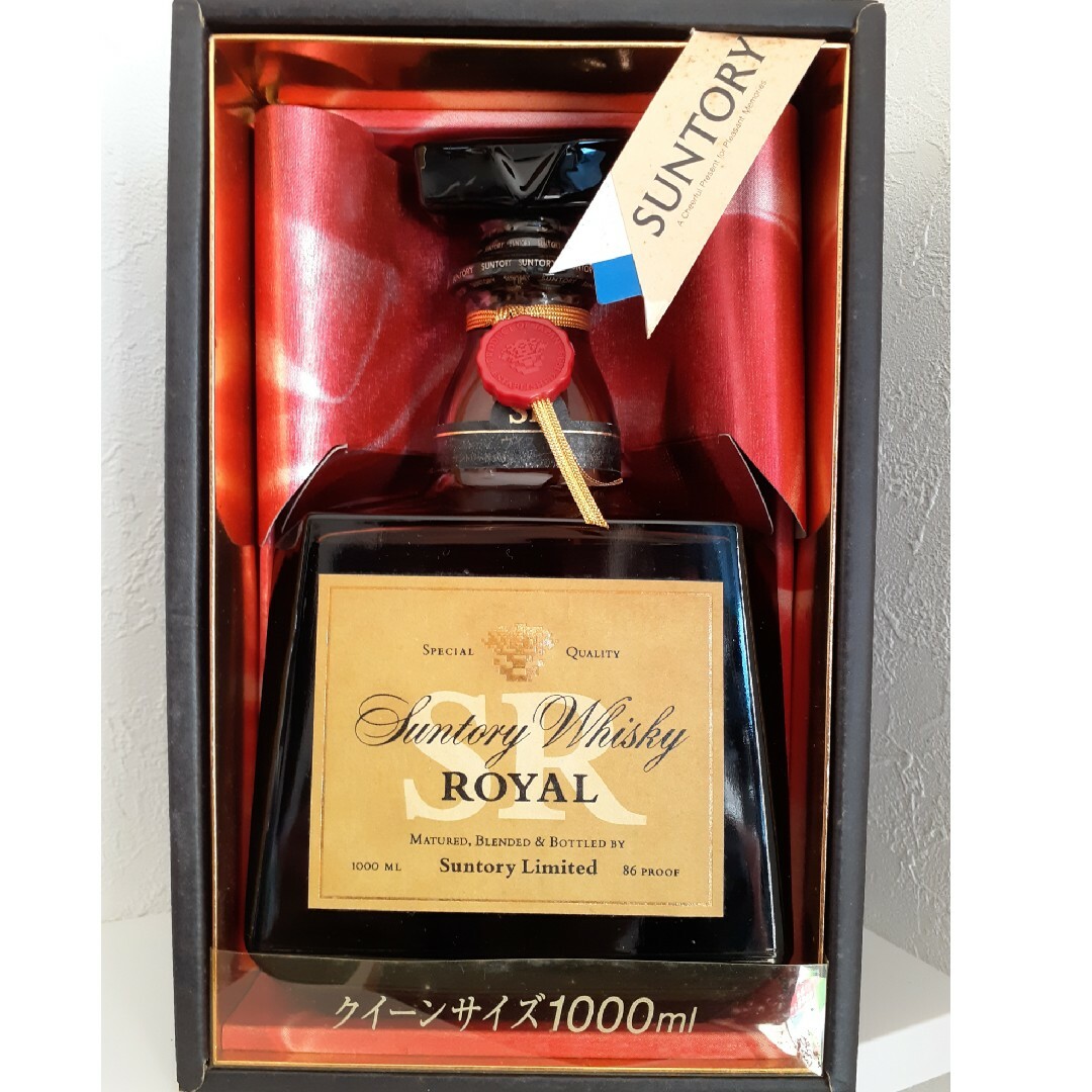 サントリー(サントリー)のサントリーウイスキーROYAL SR 1000ml 【未開栓】箱あり 食品/飲料/酒の酒(ウイスキー)の商品写真