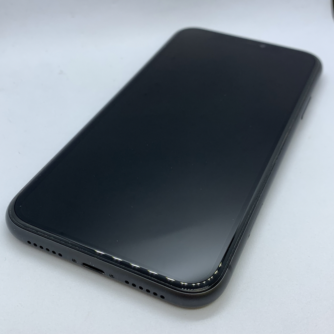 iPhone - 【中古品】iPhone 11 ブラック au 128GBの通販 by 中古スマホ