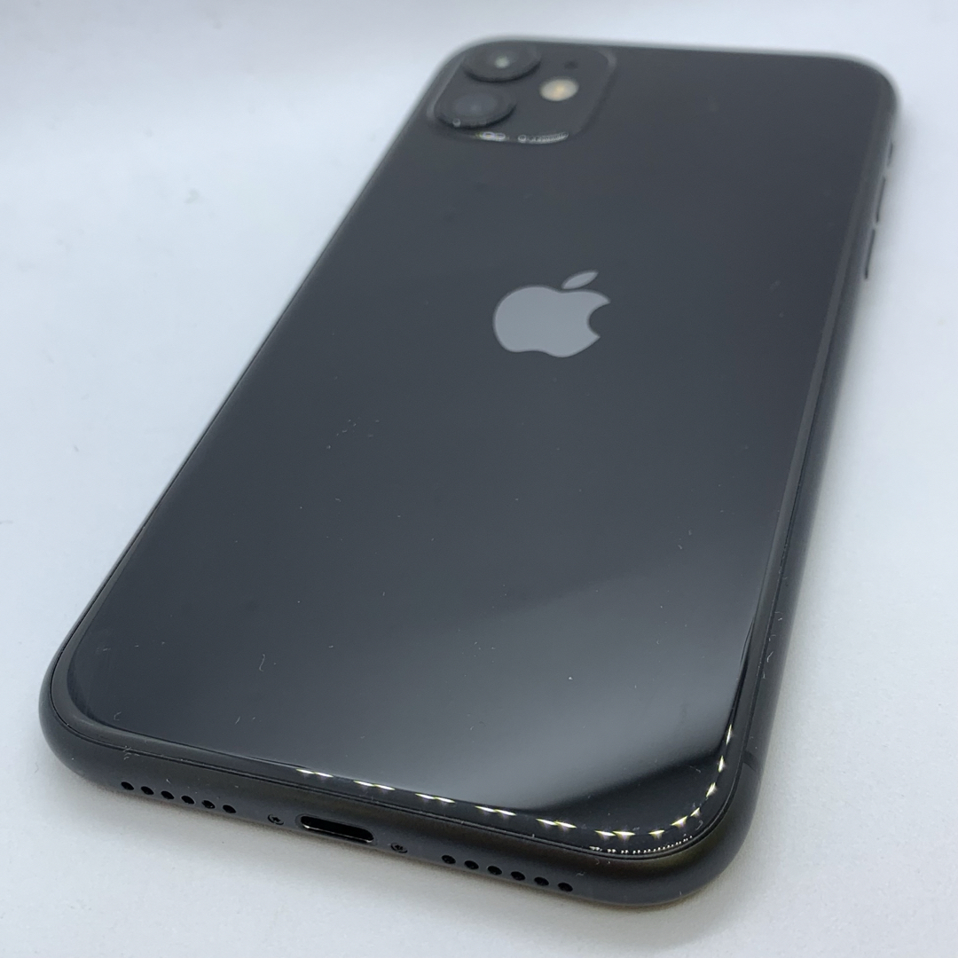 iPhone - 【中古品】iPhone 11 ブラック au 128GBの通販 by 中古スマホ