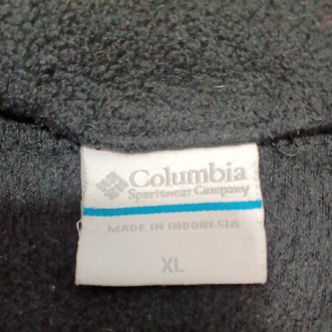 Columbia(コロンビア)の78♪US古着コロンビアフリースジャケットブラックUS-XL(日本2XL) レディースのジャケット/アウター(ナイロンジャケット)の商品写真