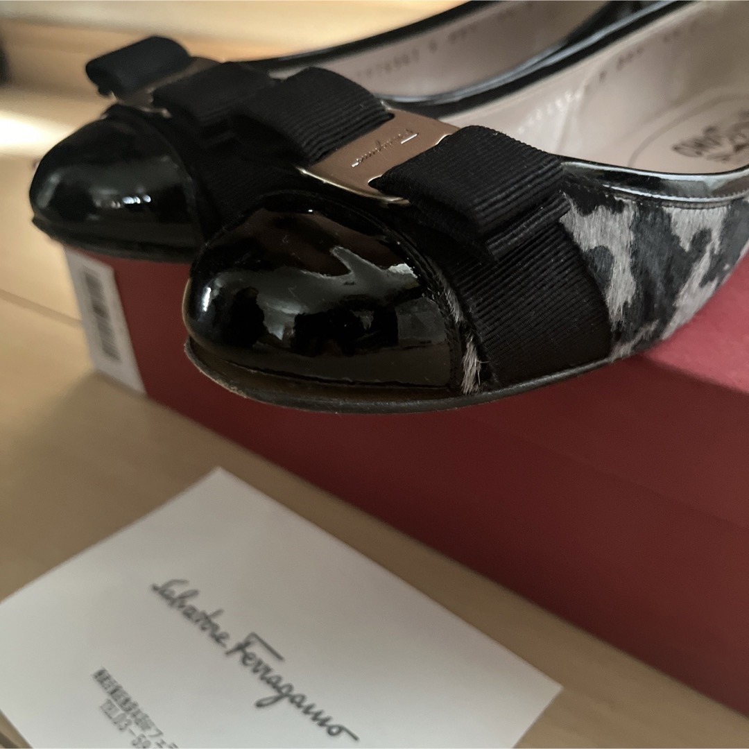 Salvatore Ferragamo(サルヴァトーレフェラガモ)のフェラガモ・フラットシューズ　24cm（6 1/2） レディースの靴/シューズ(バレエシューズ)の商品写真