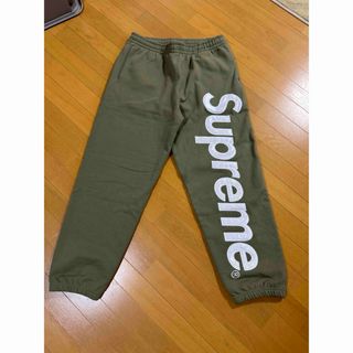 シュプリーム(Supreme)のsupreme  サテンアップリケ　スウェットパンツ(スウェット)