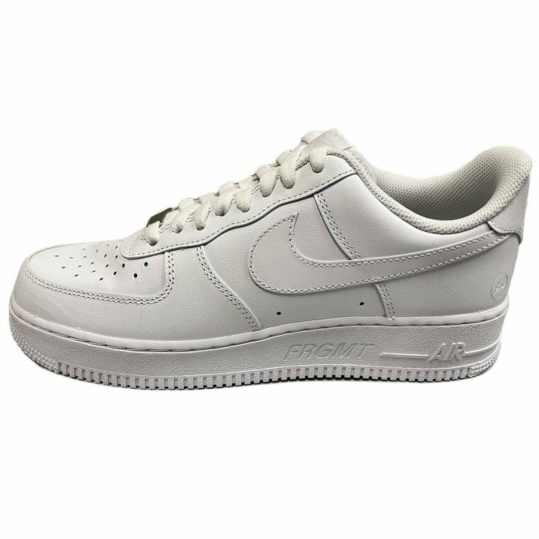 FRAGMENT(フラグメント)の2023 fragment design × NIKE Air Force 1 Low White 白 28cm メンズの靴/シューズ(スニーカー)の商品写真