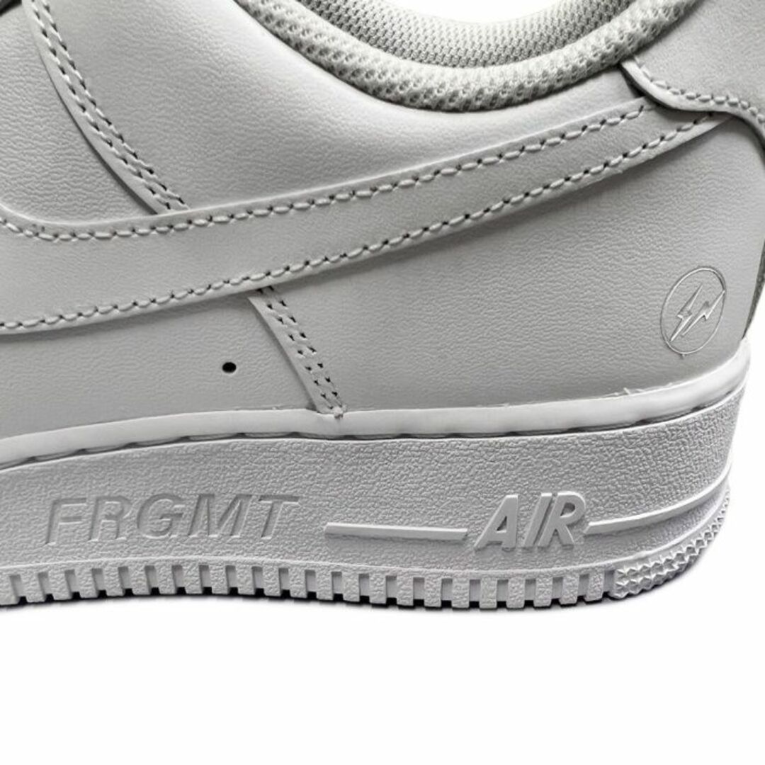 FRAGMENT(フラグメント)の2023 fragment design × NIKE Air Force 1 Low White 白 28cm メンズの靴/シューズ(スニーカー)の商品写真