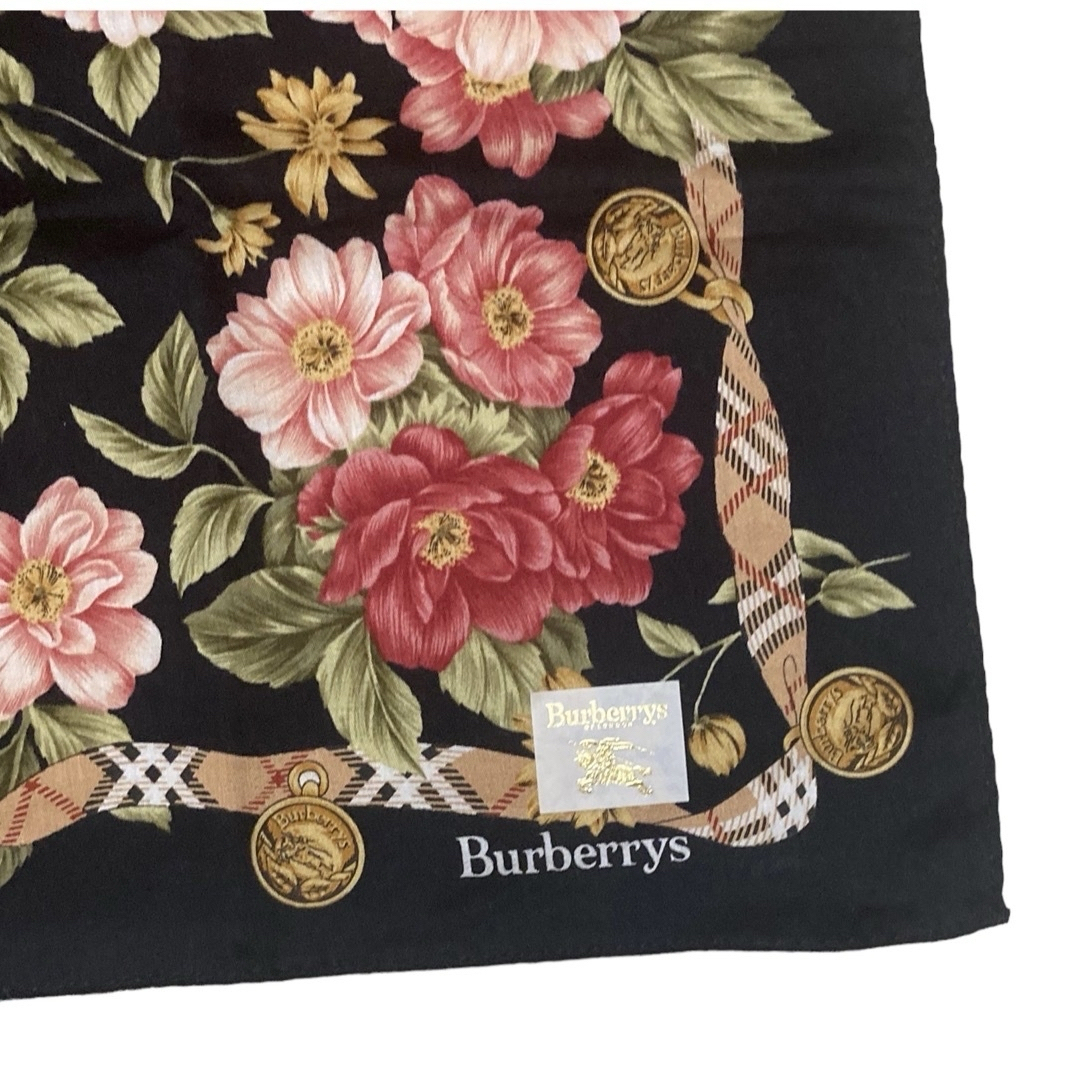 BURBERRY(バーバリー)のバーバリー チェック 花 タオル ハンカチ スカーフ チャーム BURBERRY レディースのファッション小物(ハンカチ)の商品写真