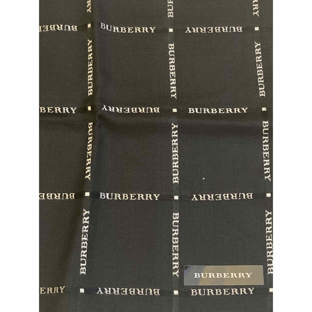 BURBERRY(バーバリー)のバーバリー チェック 花 タオル ハンカチ スカーフ チャーム BURBERRY レディースのファッション小物(ハンカチ)の商品写真
