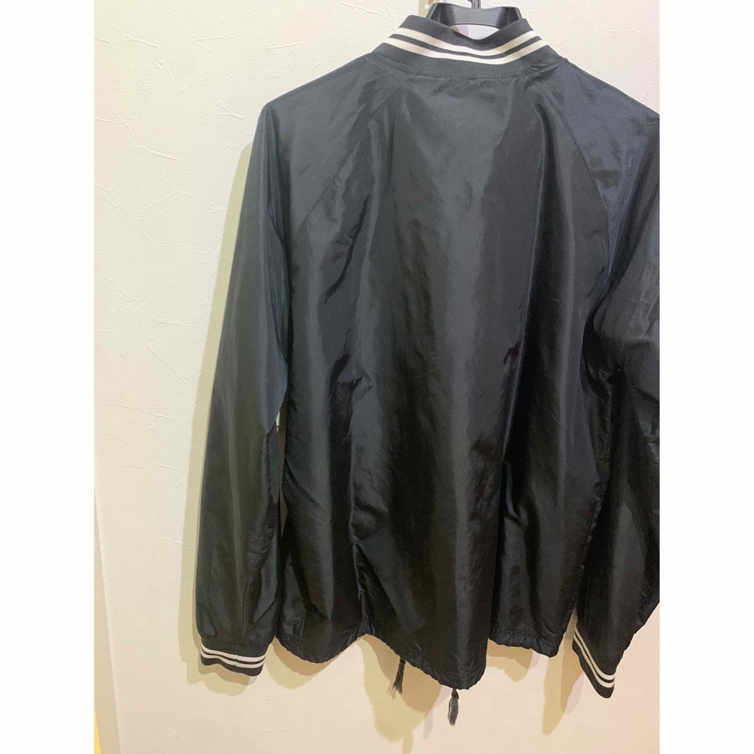 Supreme(シュプリーム)のsupreme ナイロンジャケット　黒　chanpion メンズのジャケット/アウター(ナイロンジャケット)の商品写真
