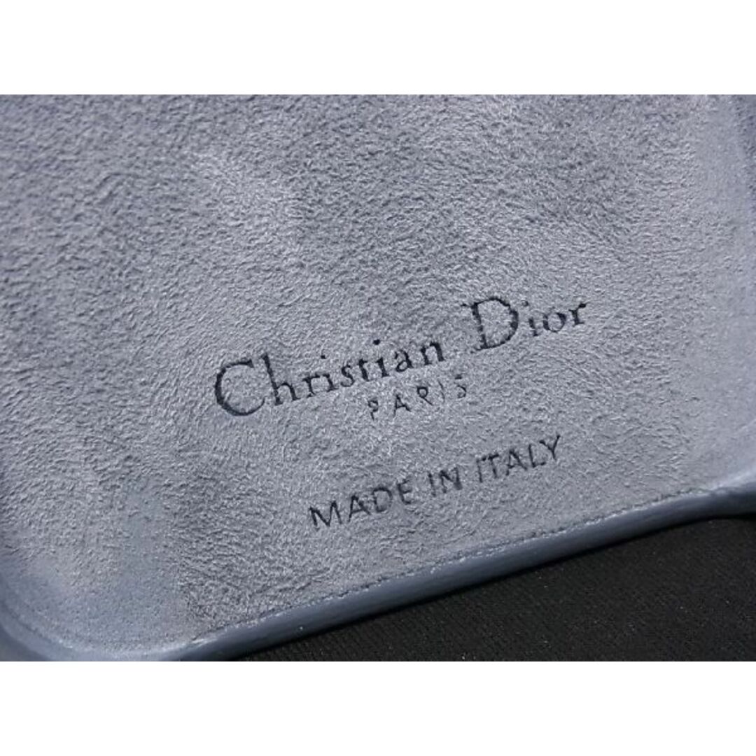 Dior(ディオール)のChristianDior クリスチャンディオール カナージュ レザー iPhone13Pro対応 アイフォン スマホケース スマホカバー ライトグレー系 AT1821 メンズのファッション小物(その他)の商品写真