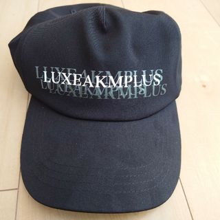 エイケイエム(AKM)のLUXEAKMPLUS LUXEAKMPLUS ゴルフ マルチロゴキャップ シフ(キャップ)