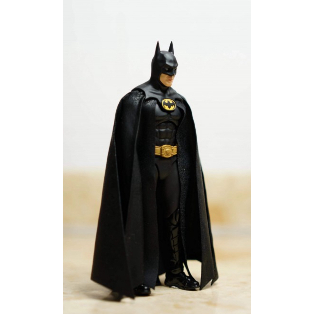 BANDAI(バンダイ)の海外製カスタムケープ付 フィギュアーツ バットマン  BATMAN 1989 エンタメ/ホビーのフィギュア(アメコミ)の商品写真