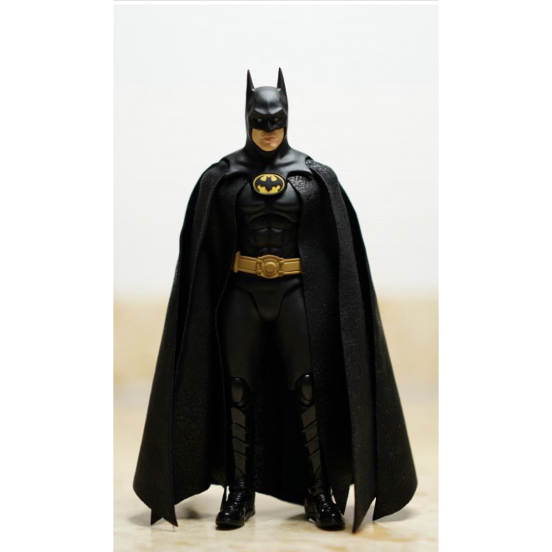 BANDAI(バンダイ)の海外製カスタムケープ付 フィギュアーツ バットマン  BATMAN 1989 エンタメ/ホビーのフィギュア(アメコミ)の商品写真