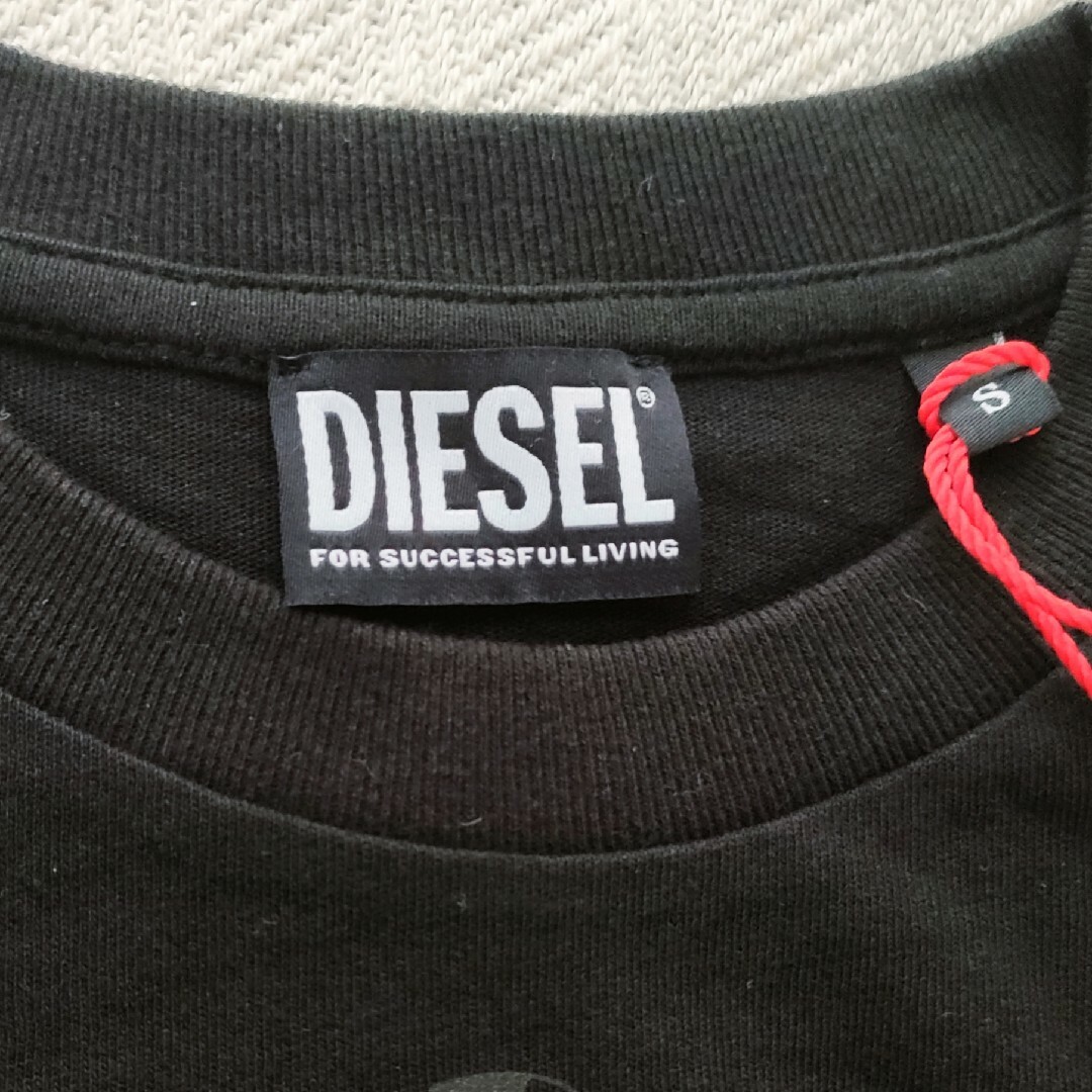 DIESEL(ディーゼル)の【新品未使用】DIESEL ディーゼル Tシャツ 長袖 ロンT クルーネック 黒 メンズのトップス(Tシャツ/カットソー(七分/長袖))の商品写真