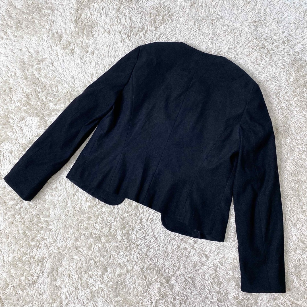 INED(イネド)の【未使用】イネド スカート スーツ セットアップ ノーカラー スエード 9 号 レディースのフォーマル/ドレス(スーツ)の商品写真