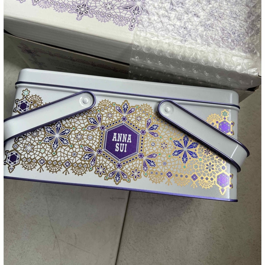 ANNA SUI(アナスイ)のアナスイアンティークバニティボックス　メイクアップボックス　新品⭐︎ インテリア/住まい/日用品のインテリア小物(小物入れ)の商品写真