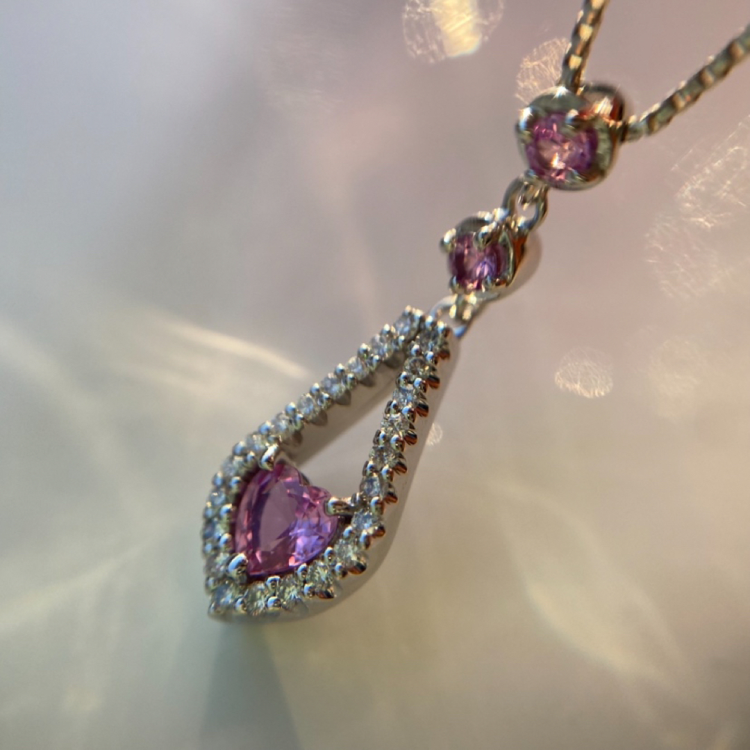 k18wg  ユラユラ揺れる ピンクサファイア ダイヤモンド ネックレス レディースのアクセサリー(ネックレス)の商品写真