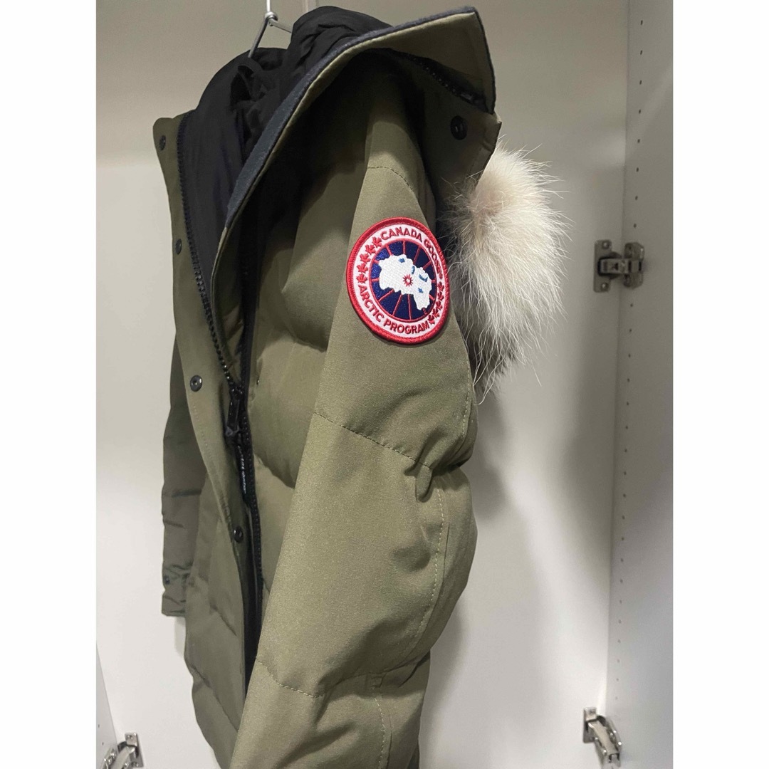 CANADA GOOSE(カナダグース)のカナダグース　Sサイズ　マッケンジー レディースのジャケット/アウター(ダウンコート)の商品写真