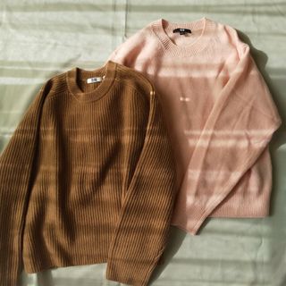 ユニクロ(UNIQLO)の専用 ユニクロ プレミアムラムクルーネックセーター 2枚セット   ピンク(ニット/セーター)