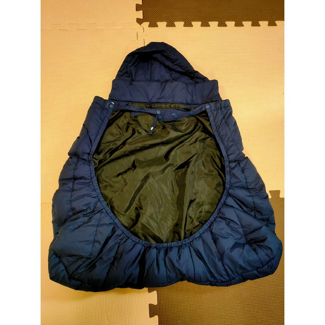 THE NORTH FACE(ザノースフェイス)のTHE NORTH FACE ベビーシェルブランケット 抱っこ紐カバー ネイビー キッズ/ベビー/マタニティのこども用ファッション小物(おくるみ/ブランケット)の商品写真