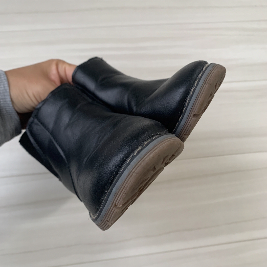 URBAN CHERRYサイドゴアブーツ18.5ブラック キッズ/ベビー/マタニティのキッズ靴/シューズ(15cm~)(ブーツ)の商品写真