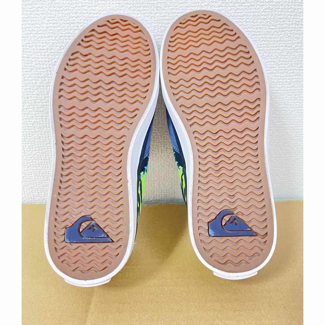 QUIKSILVER(クイックシルバー)の QUIKSILVER スニーカー 21センチ キッズ/ベビー/マタニティのキッズ靴/シューズ(15cm~)(スニーカー)の商品写真