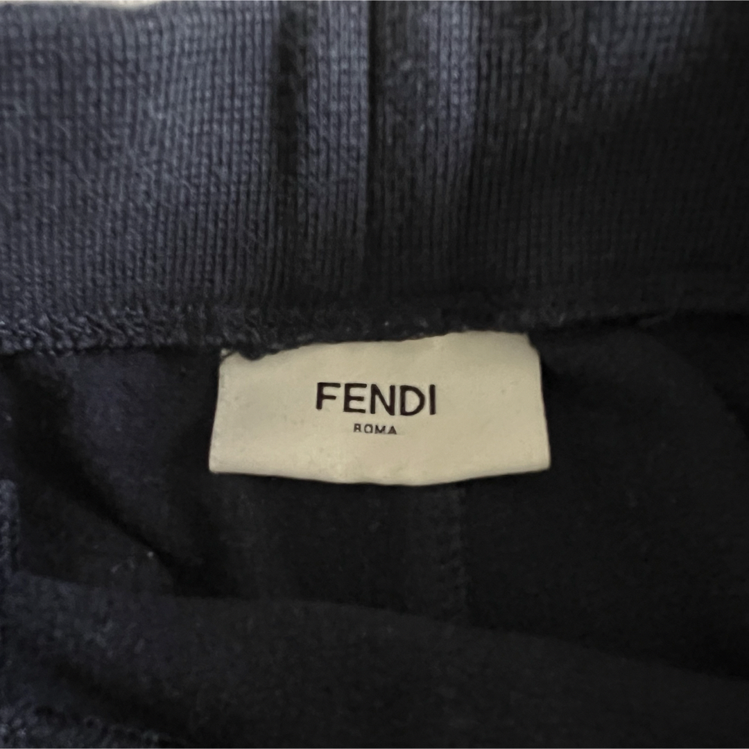 FENDI(フェンディ)のFENDI スウェットパンツ キッズ キッズ/ベビー/マタニティのキッズ服男の子用(90cm~)(パンツ/スパッツ)の商品写真