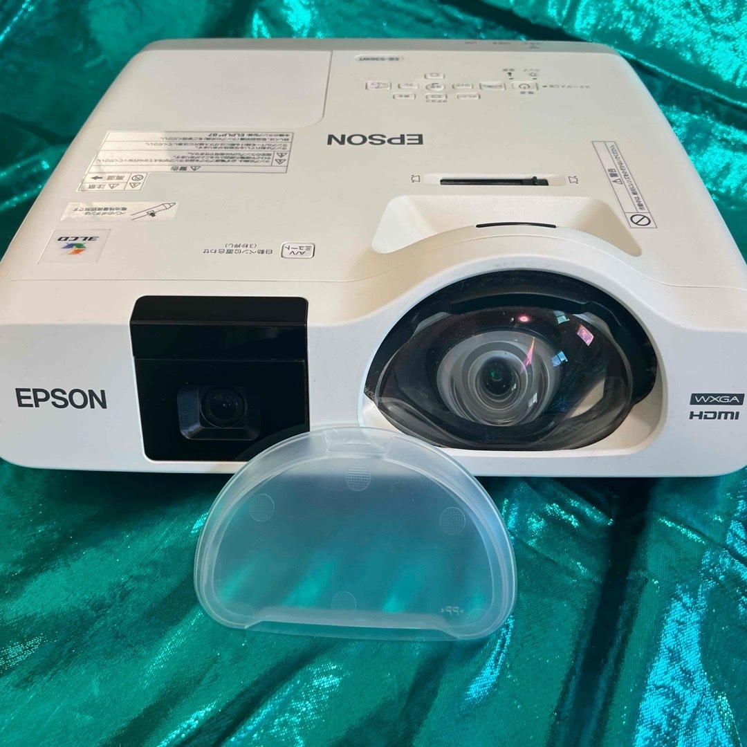 EPSON 超単焦点 プロジェクター EB-536WT 美品 ランプ30時間 EPSON 超単焦点 プロジェクター EB-536WT 美品 ランプ30時間