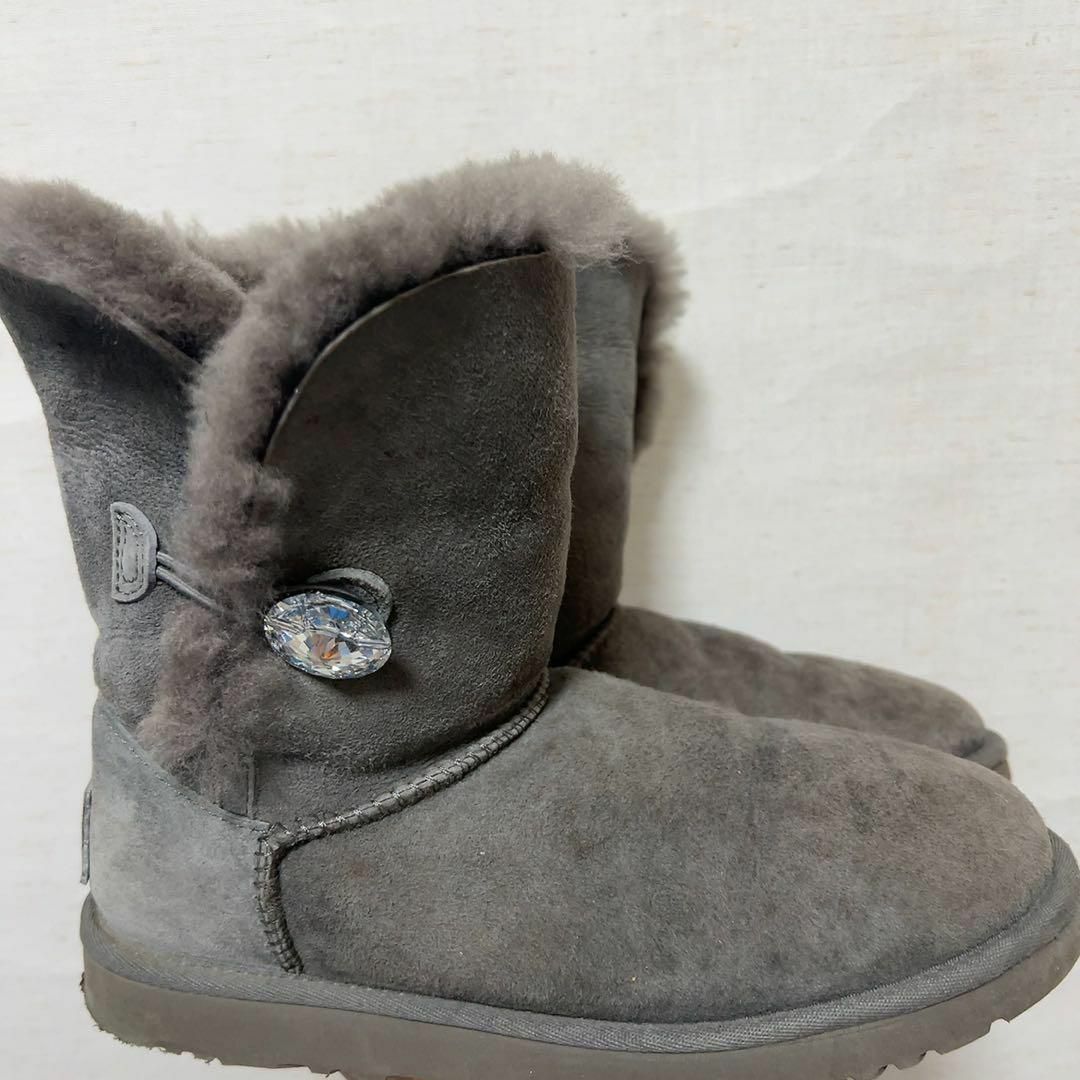 品切れ 美品☆UGG ☆ ベイリーボタン スワロフスキー ムートンブーツ