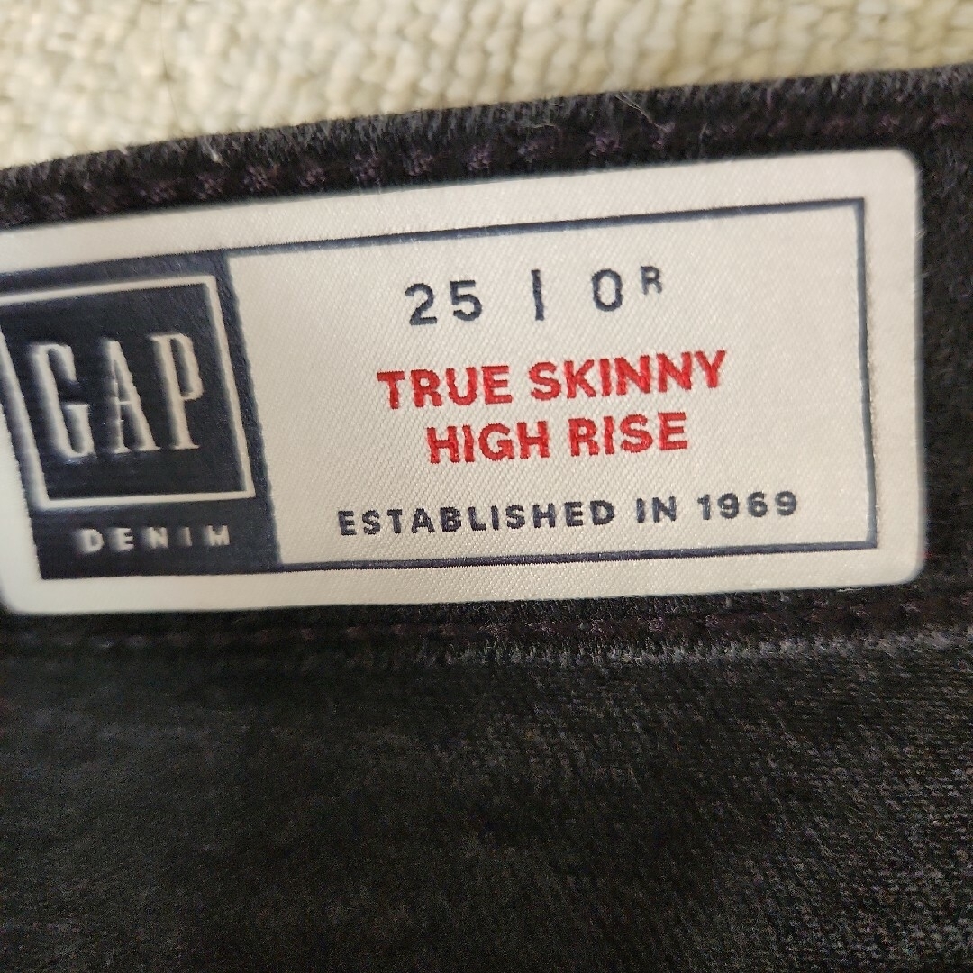 GAP(ギャップ)のGAP スキニーデニム 2本セット 25インチ レディースのパンツ(スキニーパンツ)の商品写真