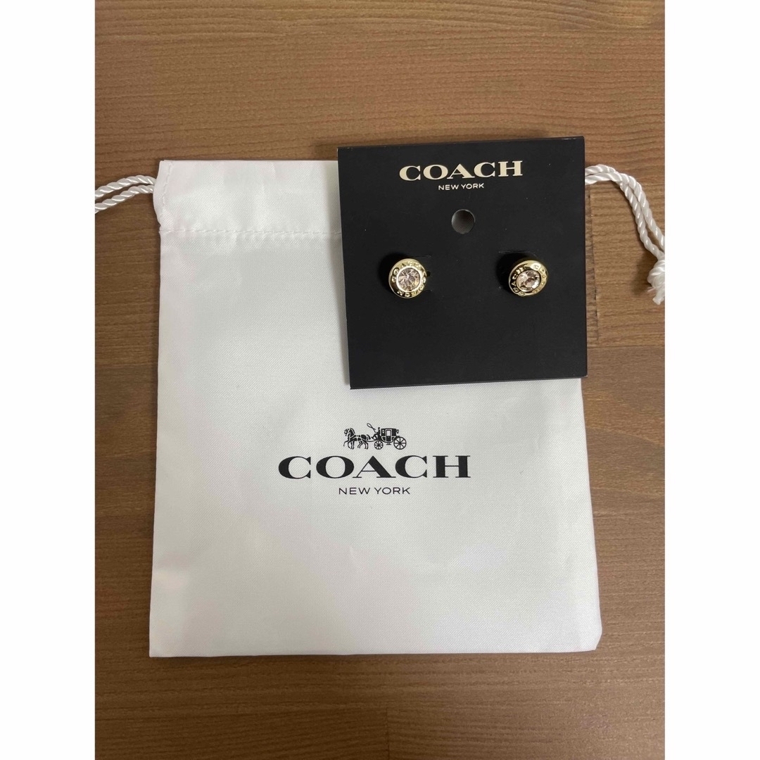 COACH(コーチ)の【新品・正規品】 COACH オープン サークル ストーン ストランド ピアス レディースのアクセサリー(ピアス)の商品写真