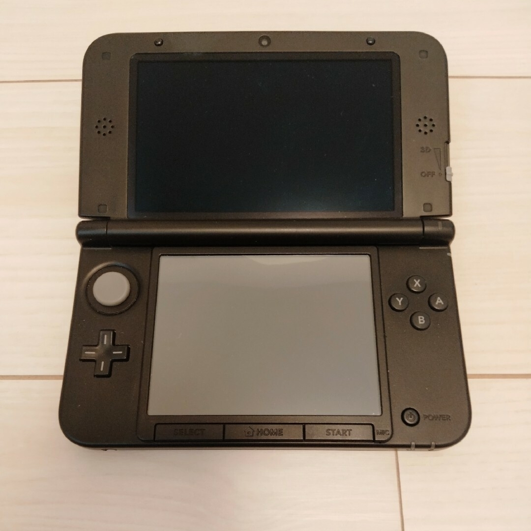 ニンテンドー3DS(ニンテンドー3DS)のニンテンドー3DSLL　本体　ブラック　任天堂 エンタメ/ホビーのゲームソフト/ゲーム機本体(携帯用ゲーム機本体)の商品写真