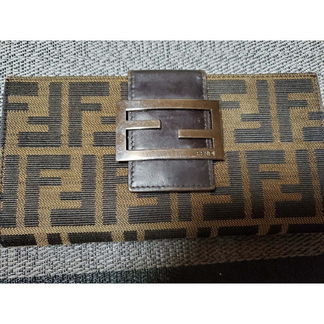 FENDI - 中美品。フェンディ 長財布 ズッキーノ Wホック長財布