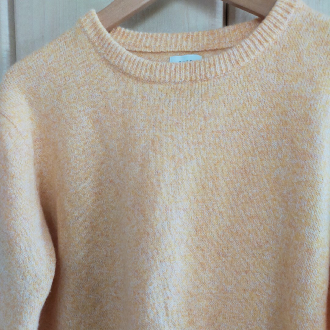 coen(コーエン)のコーエン　ウール　セーター　フリーサイズ　優しいオレンジカラー レディースのトップス(ニット/セーター)の商品写真