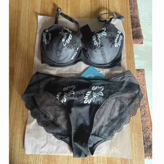 シュットインティメイツ(Chut! INTIMATES)のChut! INTIMATES ブラD65&ショーツM(ブラ&ショーツセット)