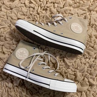 コンバース(CONVERSE)の【新品】converse ベージュスエード　ハイカット　24.5cm(スニーカー)