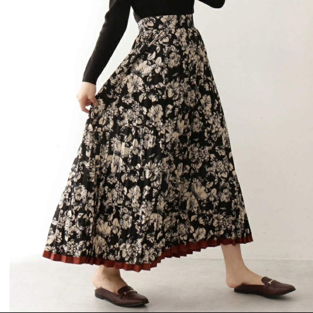 FREE'S MART(フリーズマート)のフリーズマート 裾ライン フラワープリーツスカート レディースのスカート(ロングスカート)の商品写真