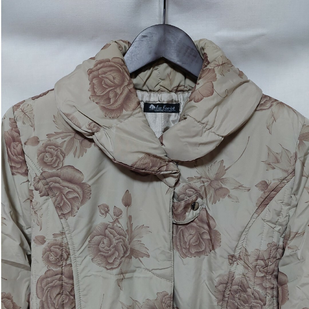 中綿入り軽くて暖かいアウター　M～Lサイズ レディースのジャケット/アウター(ナイロンジャケット)の商品写真
