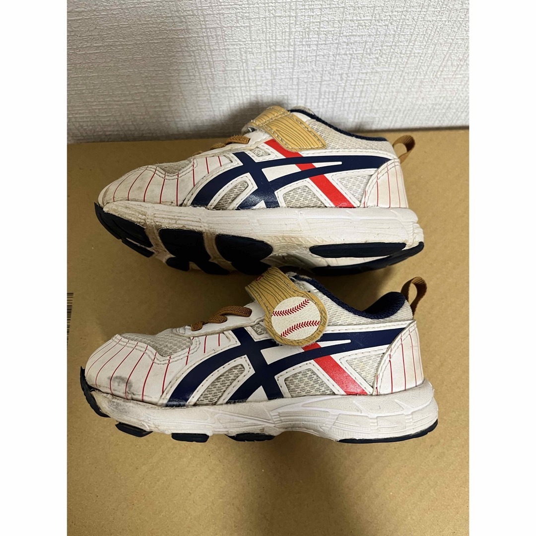 asics(アシックス)のasics アシックス スニーカー　15cm キッズ/ベビー/マタニティのキッズ靴/シューズ(15cm~)(スニーカー)の商品写真