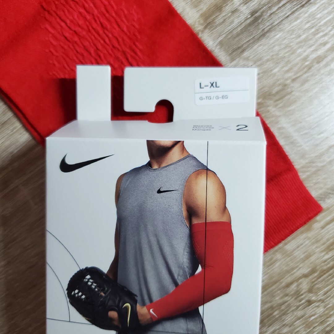 NIKE(ナイキ)のナイキ プロサーキュラーコンプスリーブ アームスリーブ メンズ　L～XL スポーツ/アウトドアの野球(その他)の商品写真