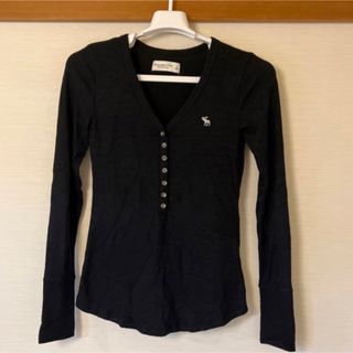 アバクロンビーアンドフィッチ(Abercrombie&Fitch)のアバクロ　コージー　セーター(カーディガン)